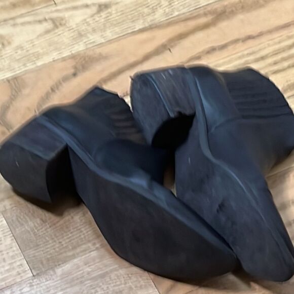 MADEWELL DISTRESSED LEATHER ANKLE BOOTIE SIZE 8 - Picture 5 of 6